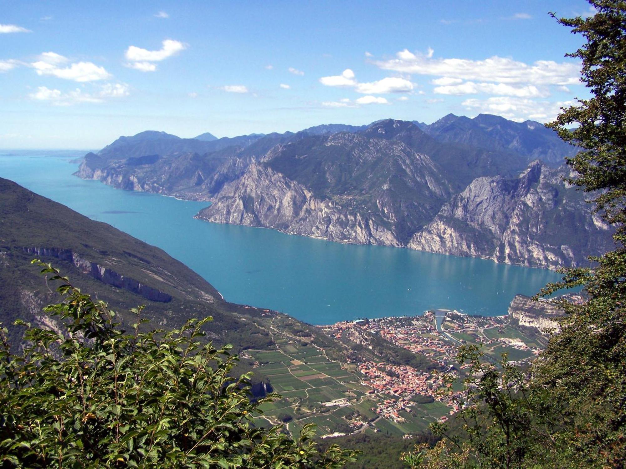 Casa Di Nin Daire Torbole Sul Garda Dış mekan fotoğraf